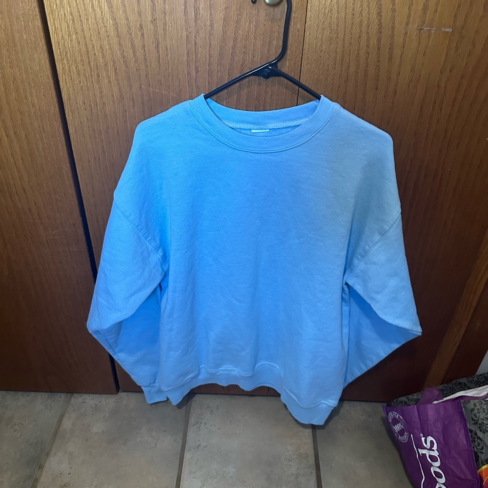 Blue crew neck sweatshirt